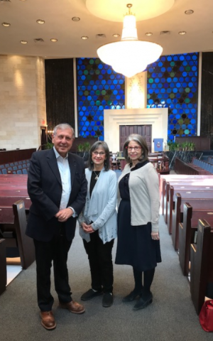 In main sanctuary of Shearith Israel, (left to right), president Edmond Elbaz, anniversary coordinator Rose Simon-Schwartz and historian Dr. Norma Joseph, wife of synagogue’s former longtime rabbi. (R. Sarner/Times of Israel)