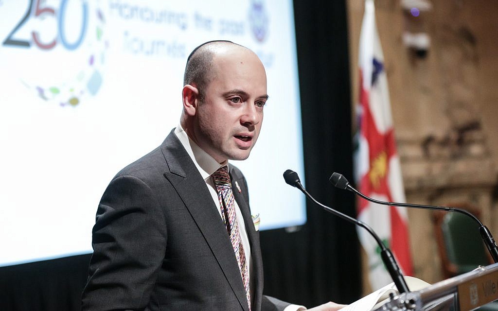 Congregation Shearith Israel rabbi Avi Finegold speaks at a March 20, 2018 ceremony at Montreal City Hall. (Sylvain Légaré)