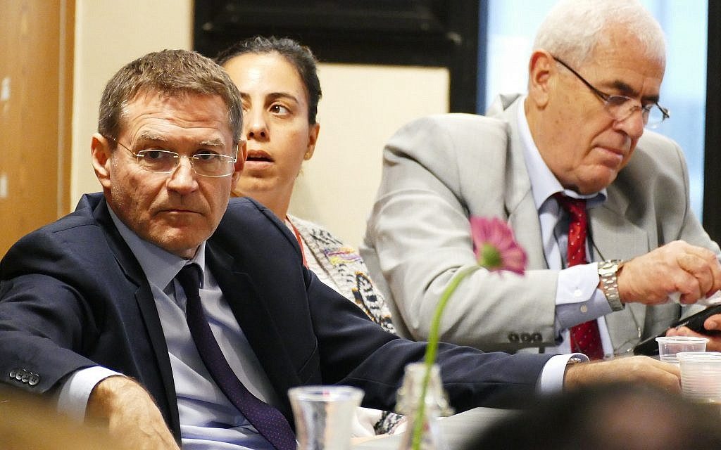 Delegates listen during a working session at GIL. (Doug Dalgleish)