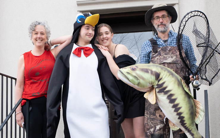The Stromberg-Chaimovitch family photographed by Elliot Sylman, April 2020.