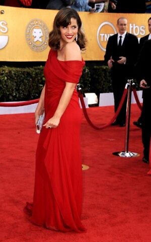 Israel actress Noa Tishby on the red carpet at the Screen Actors’ Guild awards in Los Angeles, 2011. The US spin-off ‘In Treatment’ of the Israeli ‘B’Tipul’ was nominated for an award. (Courtesy)